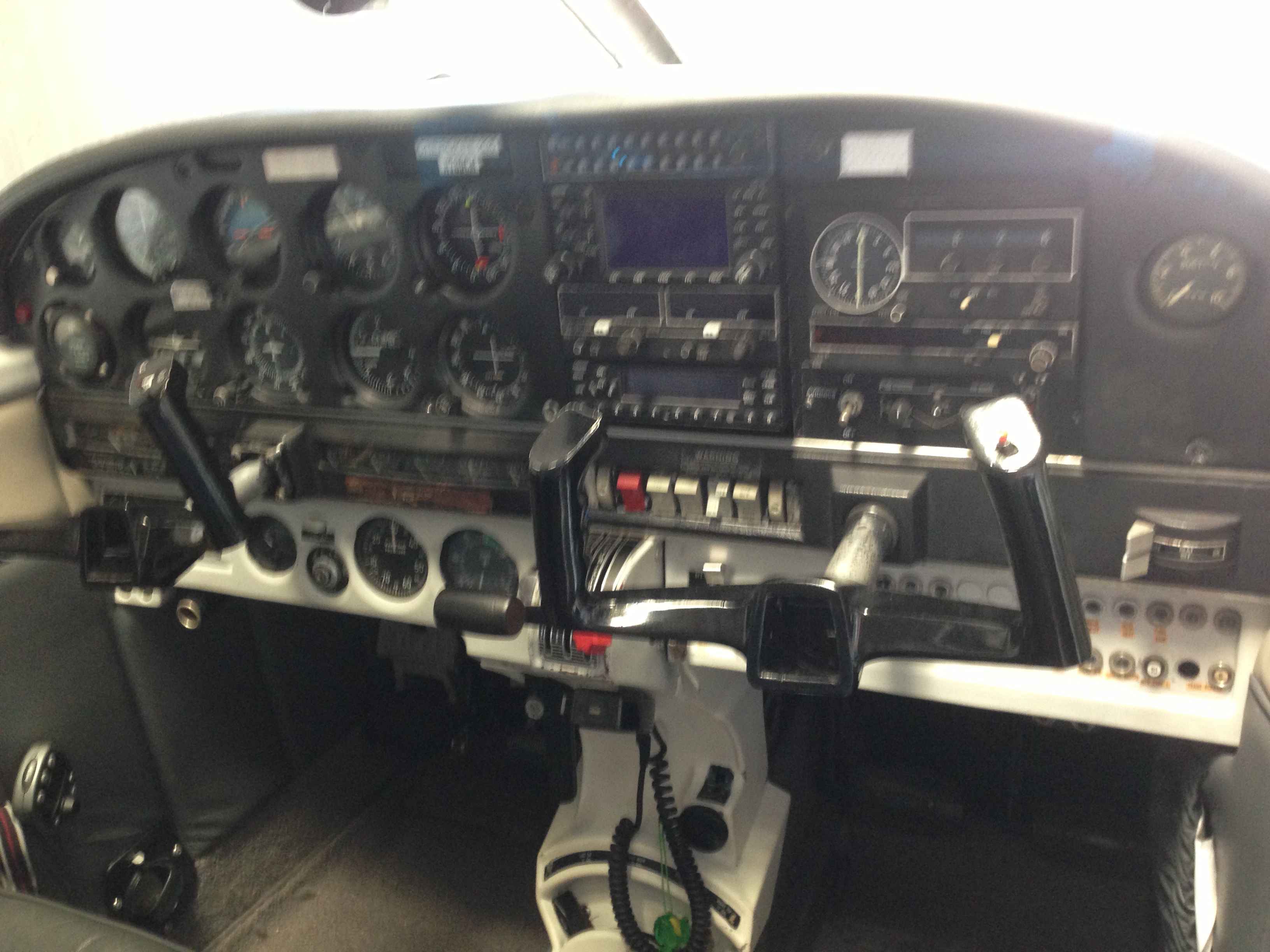 USA Aircraft Brokers | Single Piston Engine | 1968 Piper PA-28-235 Cherokee